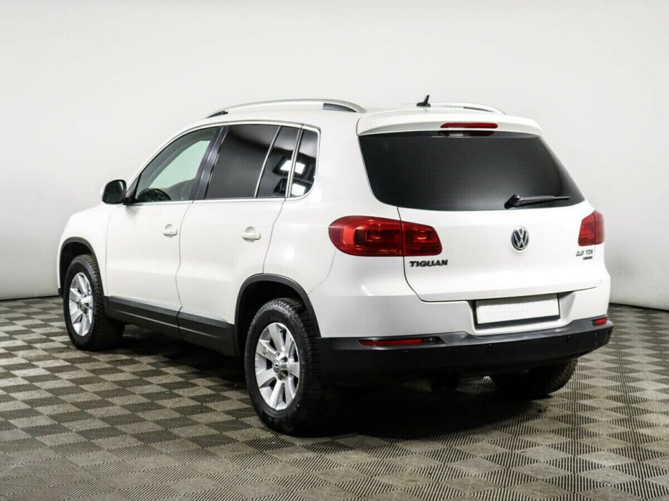 Volkswagen Tiguan 2.0 АКПП, 2013, 132 000 км фото 4