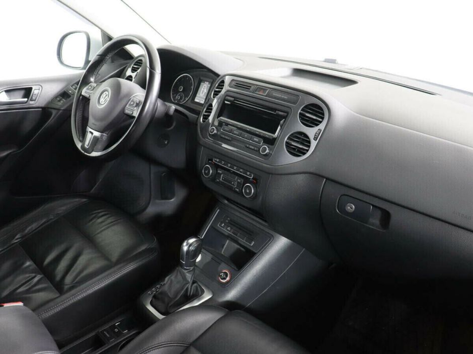 Volkswagen Tiguan 2.0 АКПП, 2013, 129 000 км фото 8