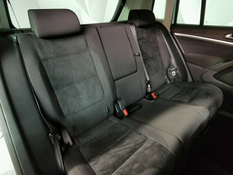 Volkswagen Tiguan 2.0 АКПП, 2012, 141 000 км фото 7