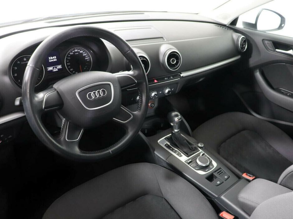 Audi A3 1.4 РКПП, 2015, 106 000 км фото 5
