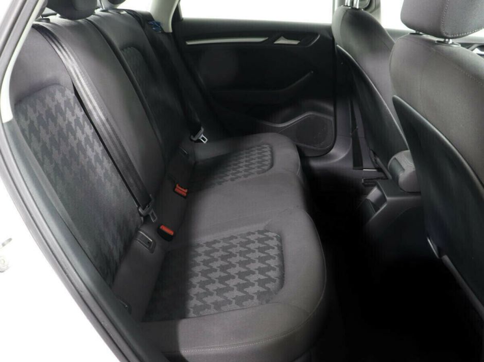 Audi A3 1.4 РКПП, 2015, 106 000 км фото 9