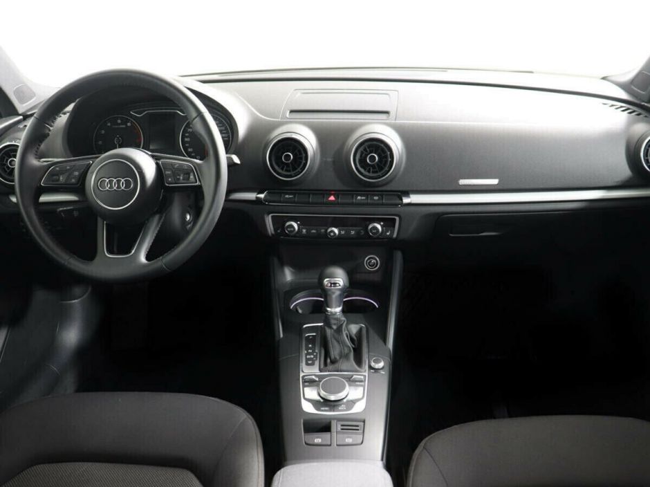 Audi A3 1.5 РКПП, 2018, 63 000 км фото 6