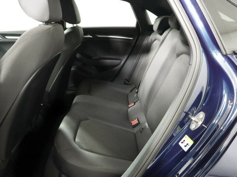 Audi A3 1.5 РКПП, 2018, 63 000 км фото 9