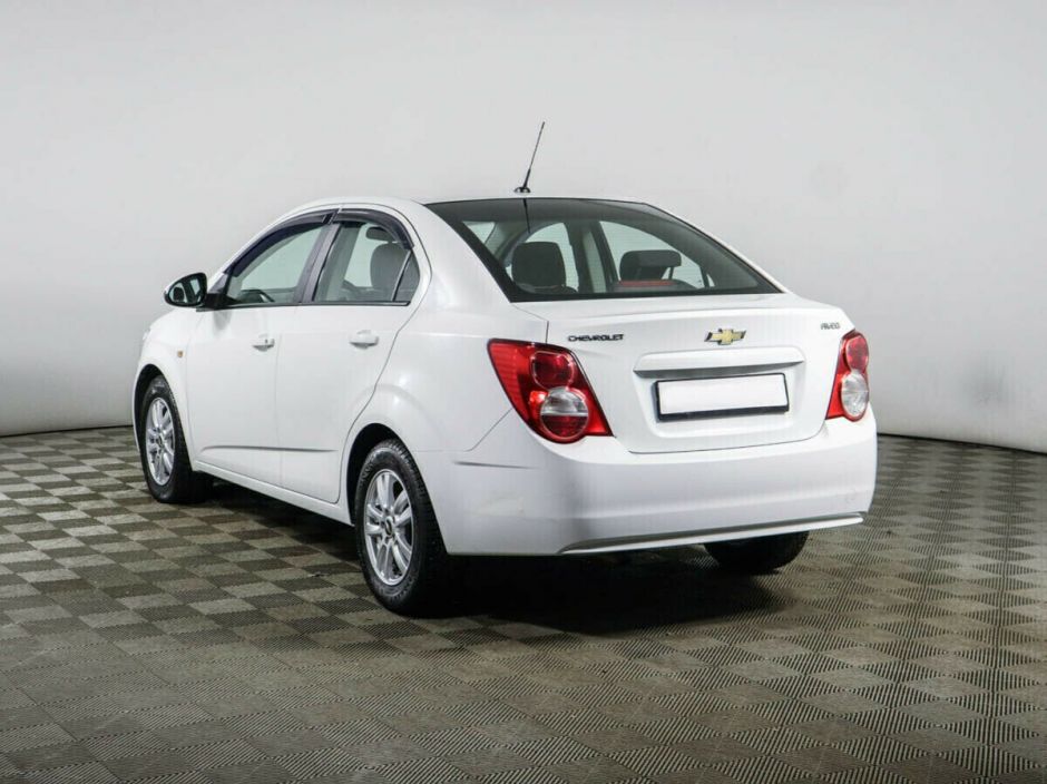 Chevrolet Aveo 1.6 АКПП, 2013, 125 000 км фото 3