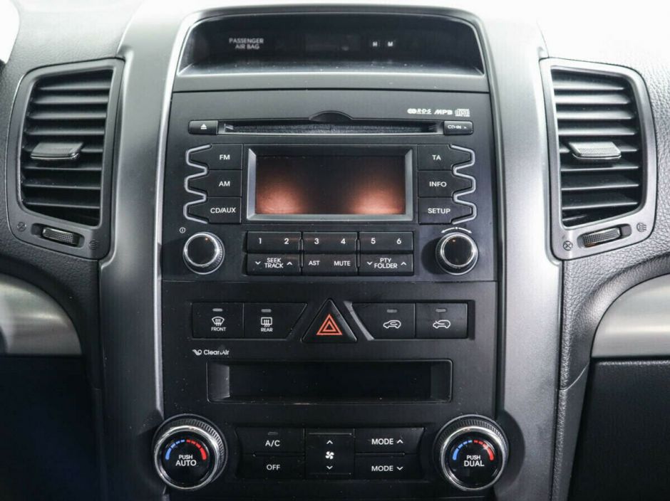 Kia Sorento 2.2 МКПП, 2009, 170 000 км фото 8