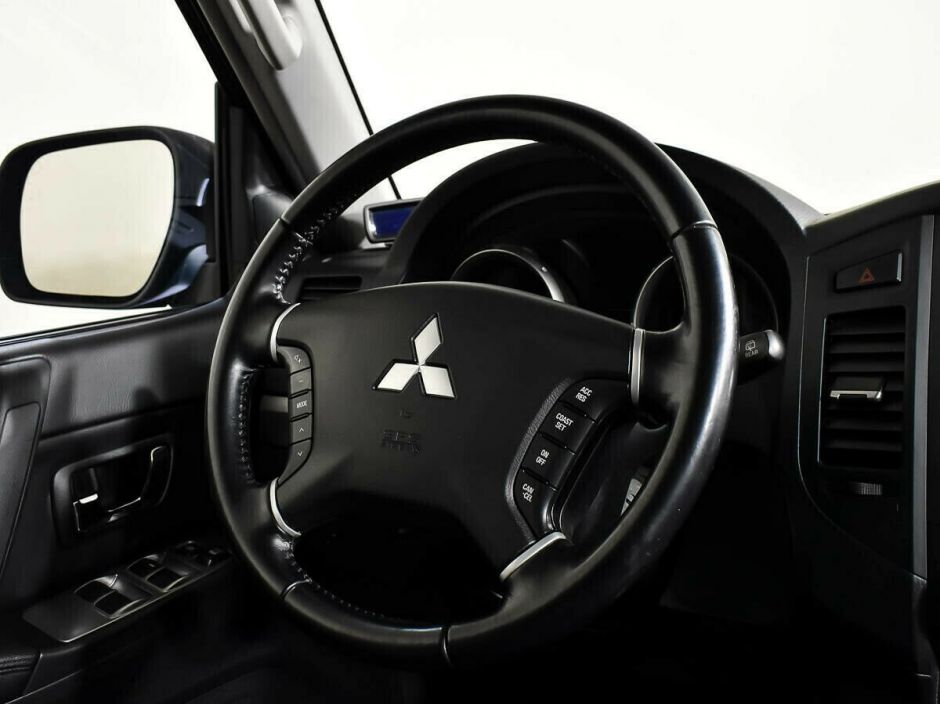 Mitsubishi Pajero 3.8 АКПП, 2007, 197 000 км фото 6