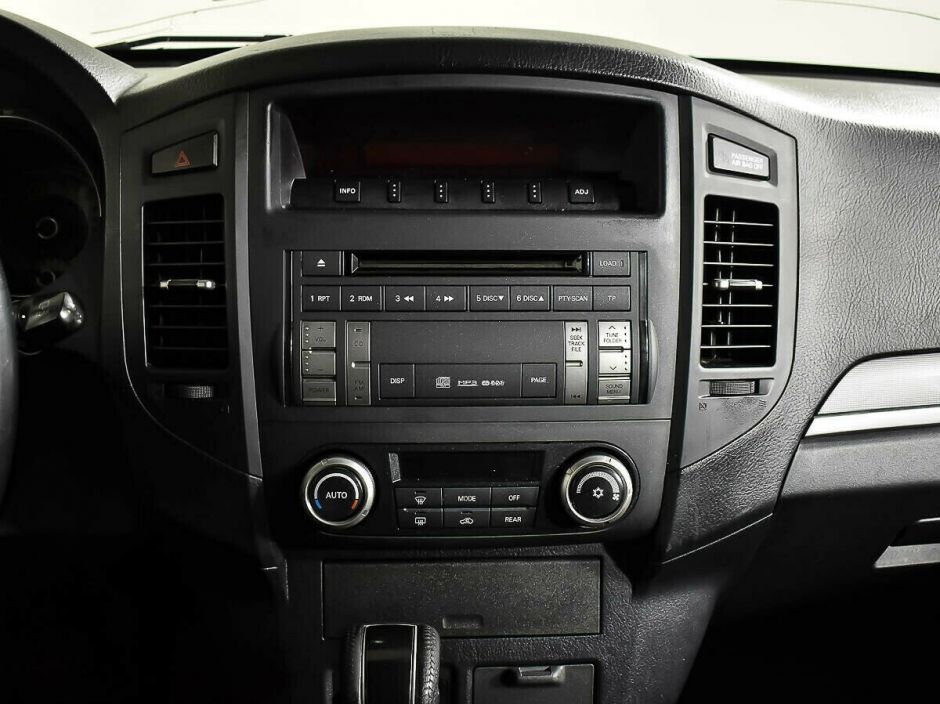 Mitsubishi Pajero 3.0 АКПП, 2010, 159 000 км фото 9