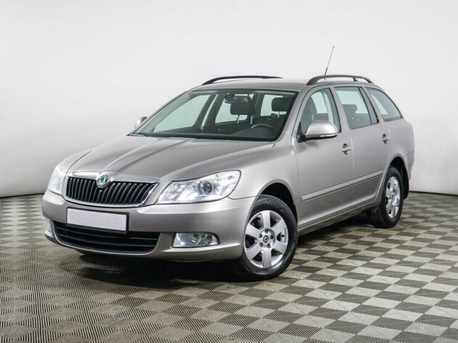 Skoda Octavia 1.6 МКПП, 2010, 170 000 км фото 1