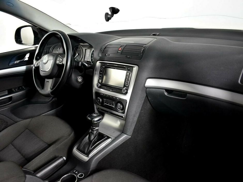 Skoda Octavia 1.4 РКПП, 2011, 144 000 км фото 5
