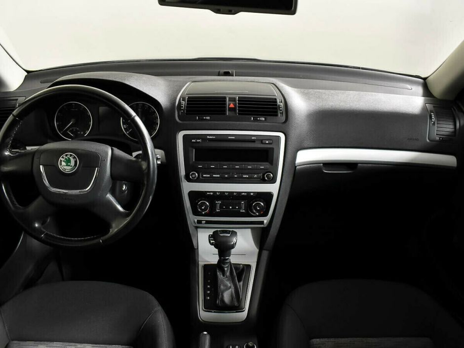 Skoda Octavia 1.6 АКПП, 2011, 148 000 км фото 8
