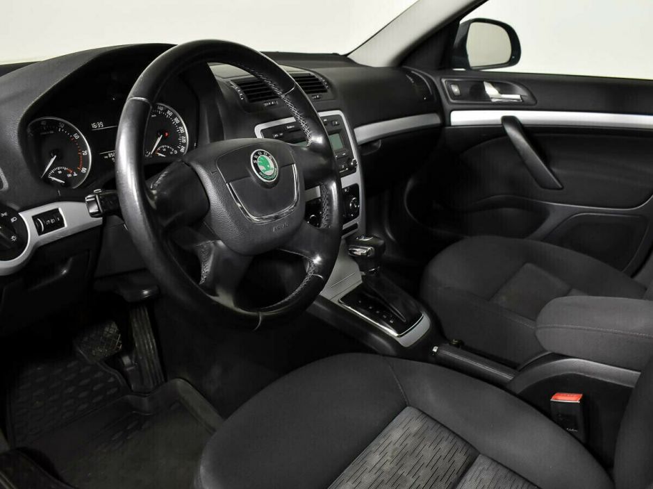 Skoda Octavia 1.6 АКПП, 2011, 148 000 км фото 9