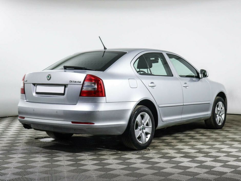 Skoda Octavia 1.8 РКПП, 2011, 153 000 км фото 3