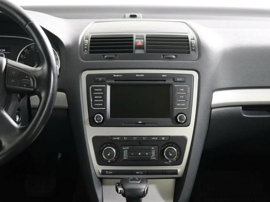 Skoda Octavia 1.8 АКПП, 2012, 138 000 км фото 8