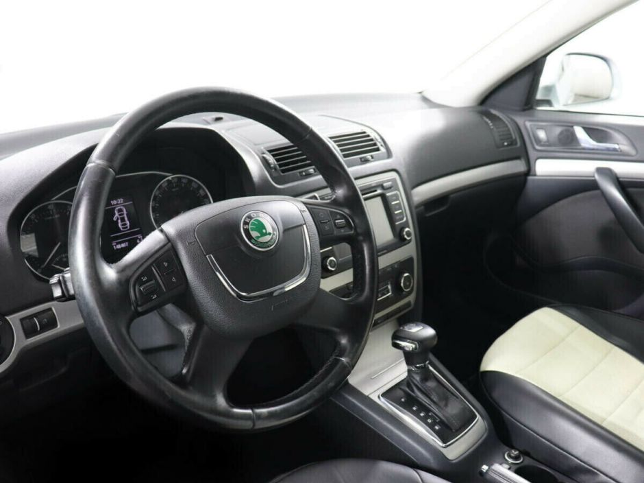 Skoda Octavia 1.8 АКПП, 2012, 138 000 км фото 9
