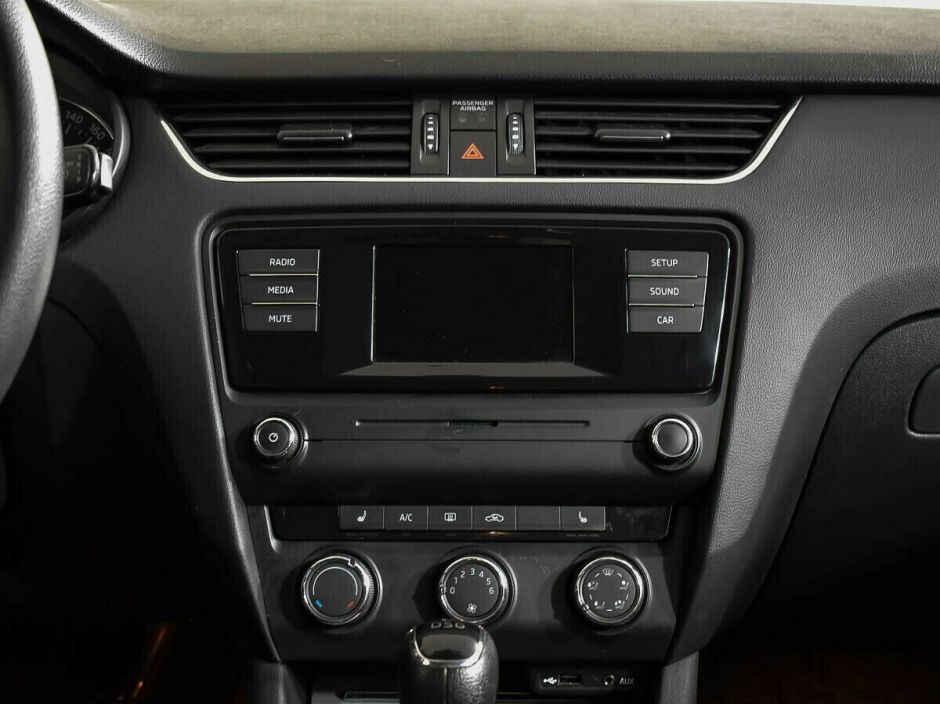 Skoda Octavia 1.4 РКПП, 2015, 95 000 км фото 7