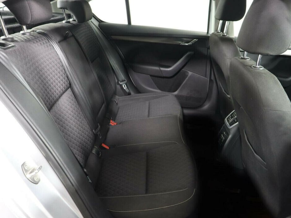 Skoda Octavia 1.5 РКПП, 2017, 76 000 км фото 6