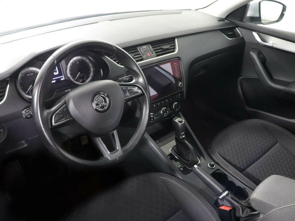 Skoda Octavia 1.5 РКПП, 2017, 76 000 км фото 8