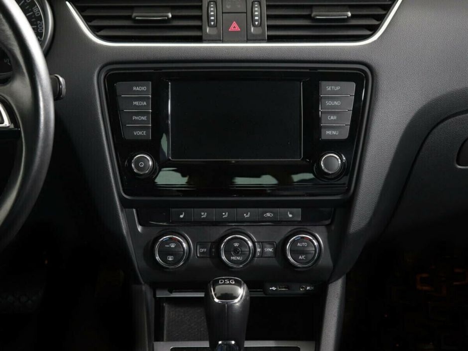 Skoda Octavia 1.5 РКПП, 2018, 69 000 км фото 8