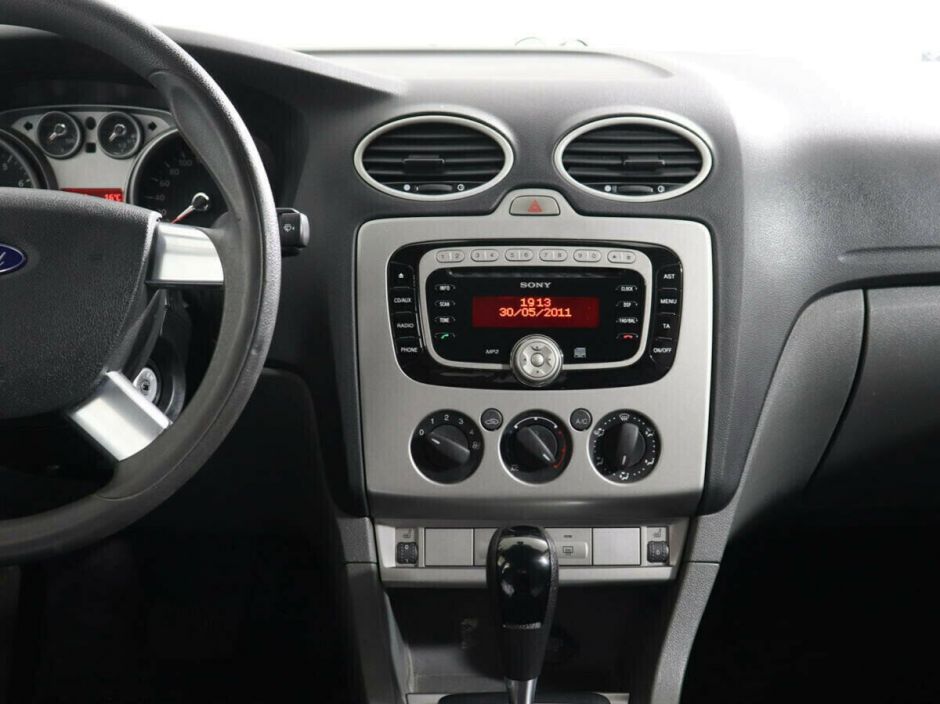 Ford Focus 1.6 АКПП, 2011, 147 000 км фото 7