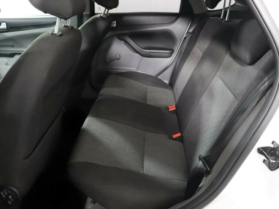 Ford Focus 1.6 АКПП, 2011, 147 000 км фото 10