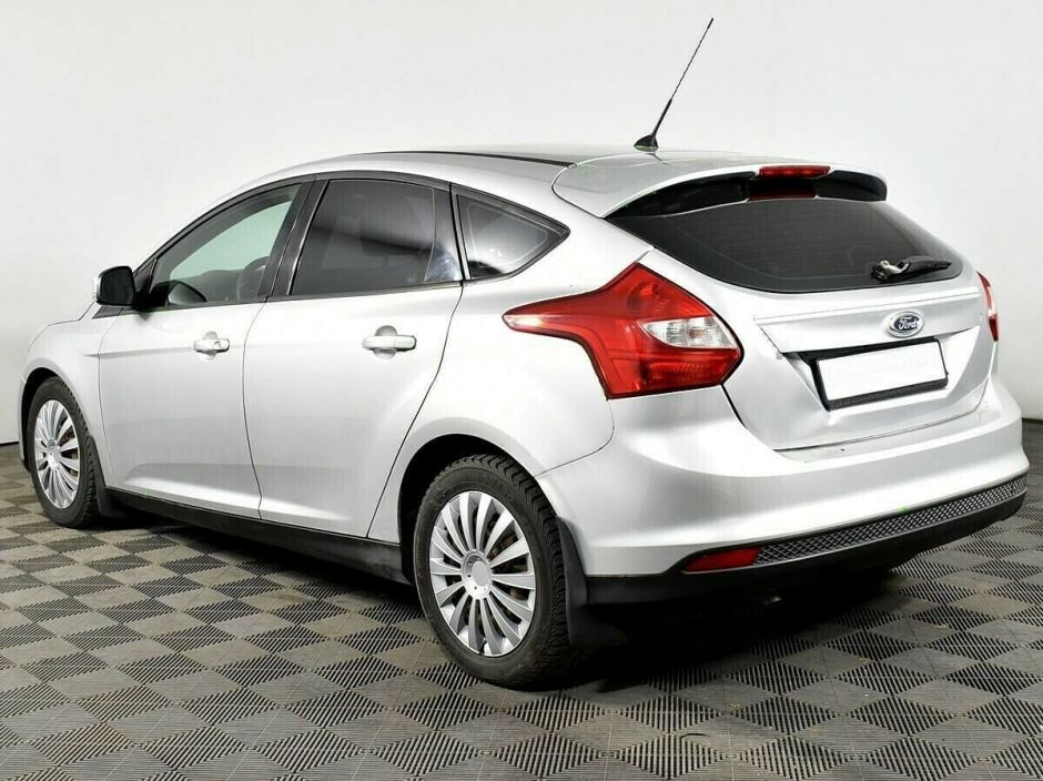 Ford Focus 1.6 МКПП, 2011, 148 000 км фото 3