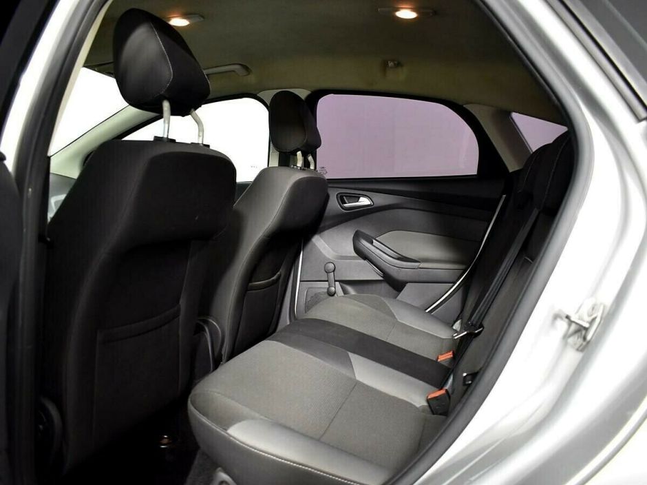 Ford Focus 1.6 МКПП, 2011, 148 000 км фото 6