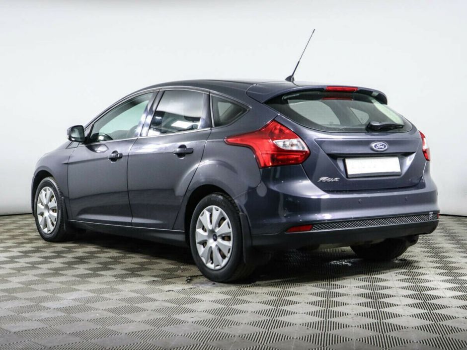 Ford Focus 1.6 РКПП, 2012, 142 000 км фото 3