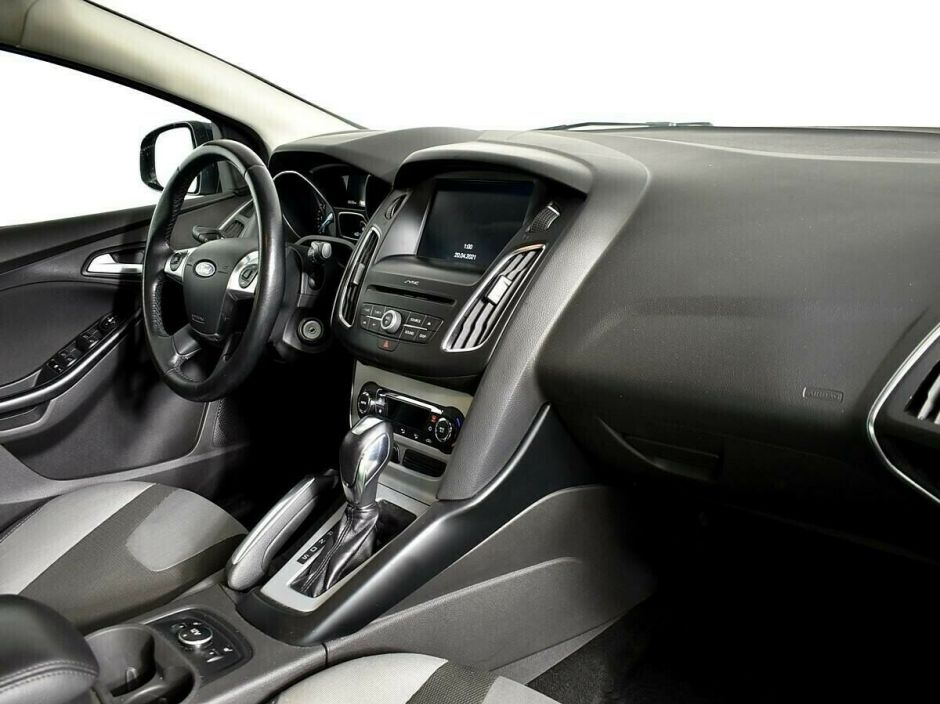 Ford Focus 1.6 РКПП, 2013, 120 000 км фото 5