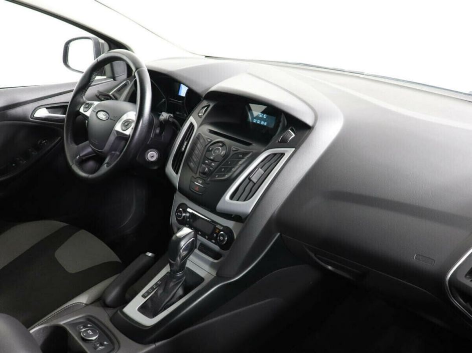 Ford Focus 1.6 РКПП, 2014, 114 000 км фото 8