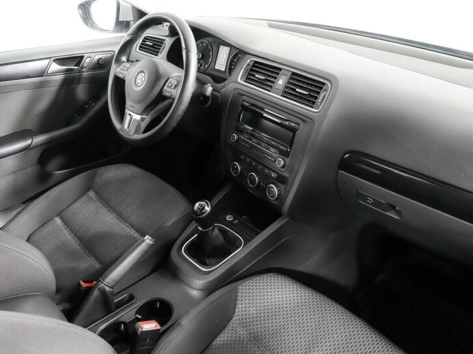 Volkswagen Jetta 1.4 РКПП, 2012, 133 000 км фото 8