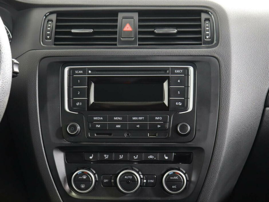 Volkswagen Jetta 1.6 АКПП, 2014, 114 000 км фото 8