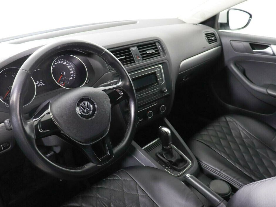 Volkswagen Jetta 1.6 АКПП, 2016, 91 000 км фото 5