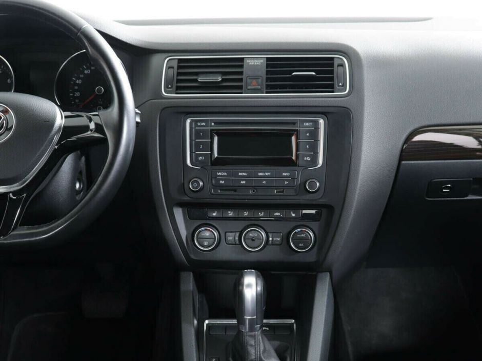 Volkswagen Jetta 1.4 РКПП, 2016, 96 000 км фото 6