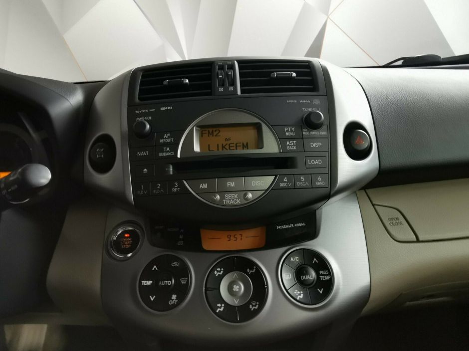 Toyota RAV4 2.0 АКПП, 2006, 208 000 км фото 8