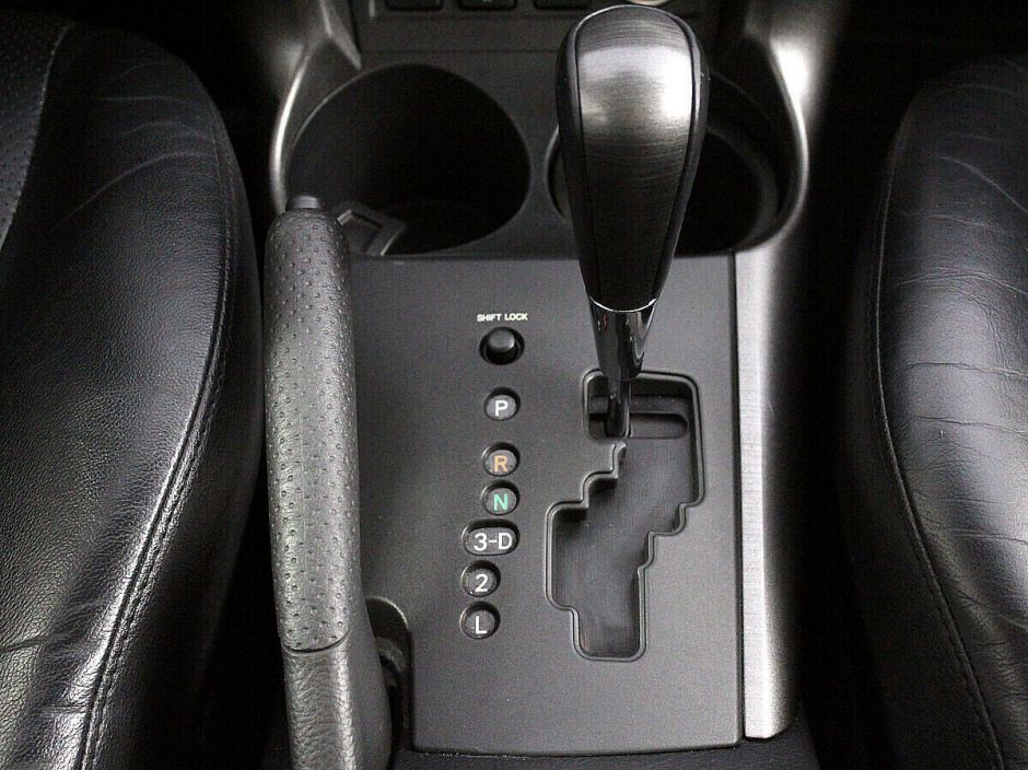 Toyota RAV4 2.5 АКПП, 2012, 144 000 км фото 7