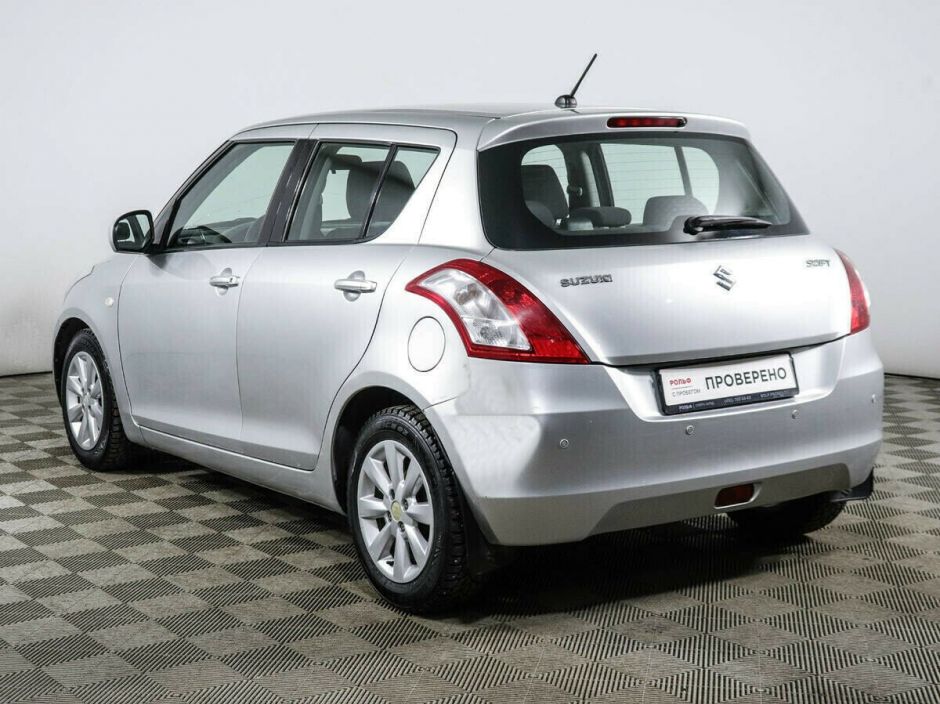 Suzuki Swift 1.2 АКПП, 2012, 131 000 км фото 3
