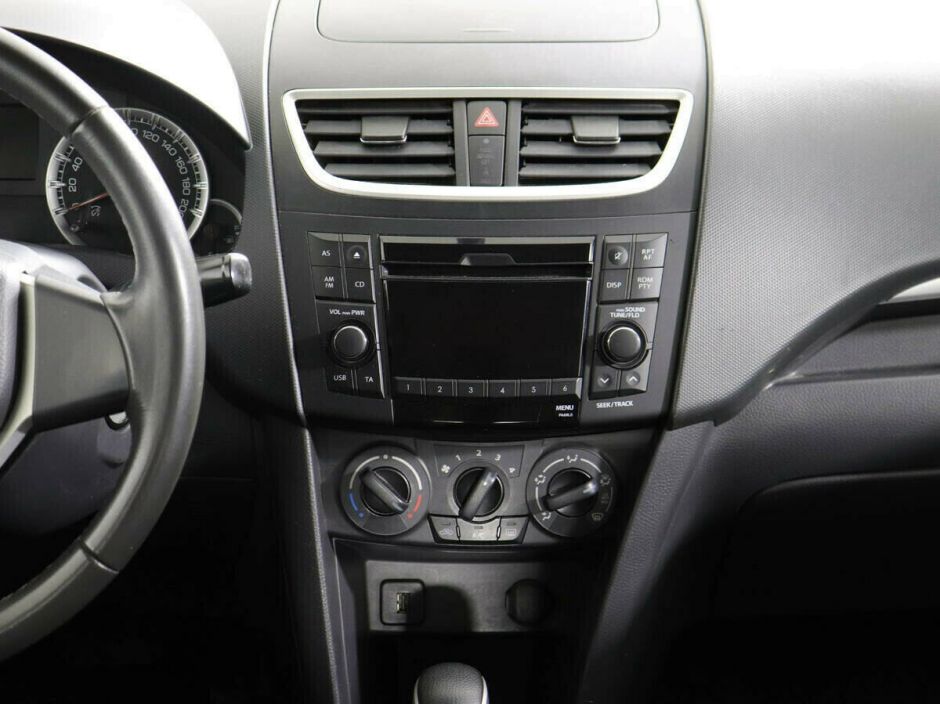 Suzuki Swift 1.2 АКПП, 2012, 131 000 км фото 7