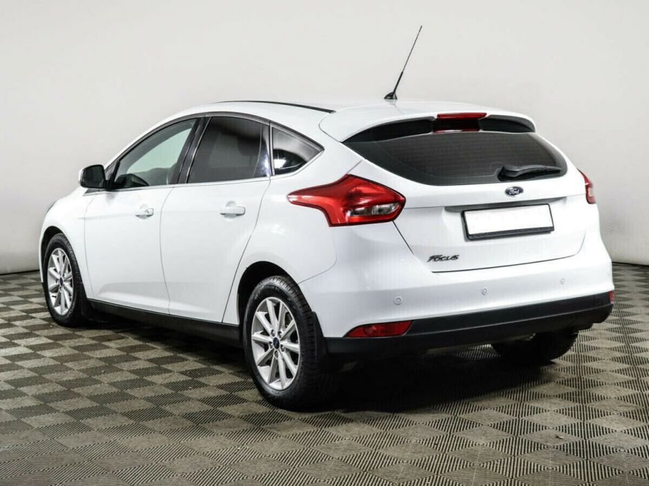 Ford Focus 1.6 РКПП, 2015, 109 000 км фото 4