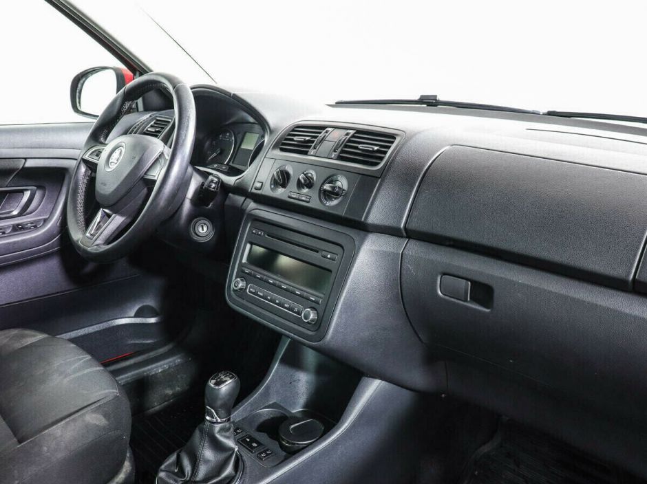 Skoda Fabia 1.2 МКПП, 2014, 119 000 км фото 6