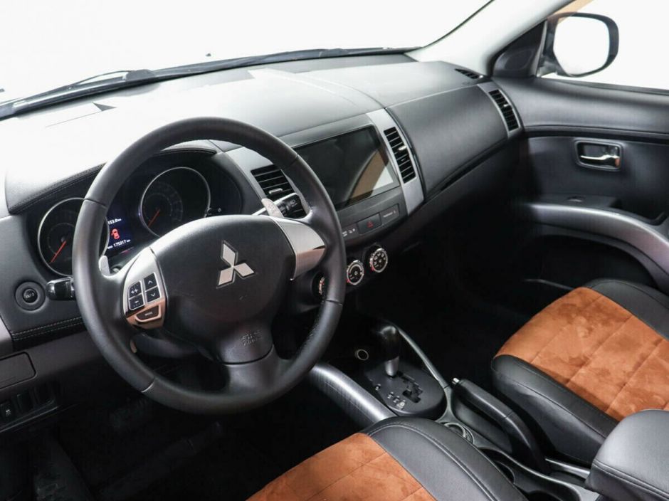 Mitsubishi Outlander 2.4 CVT, 2011, 145 000 км фото 6