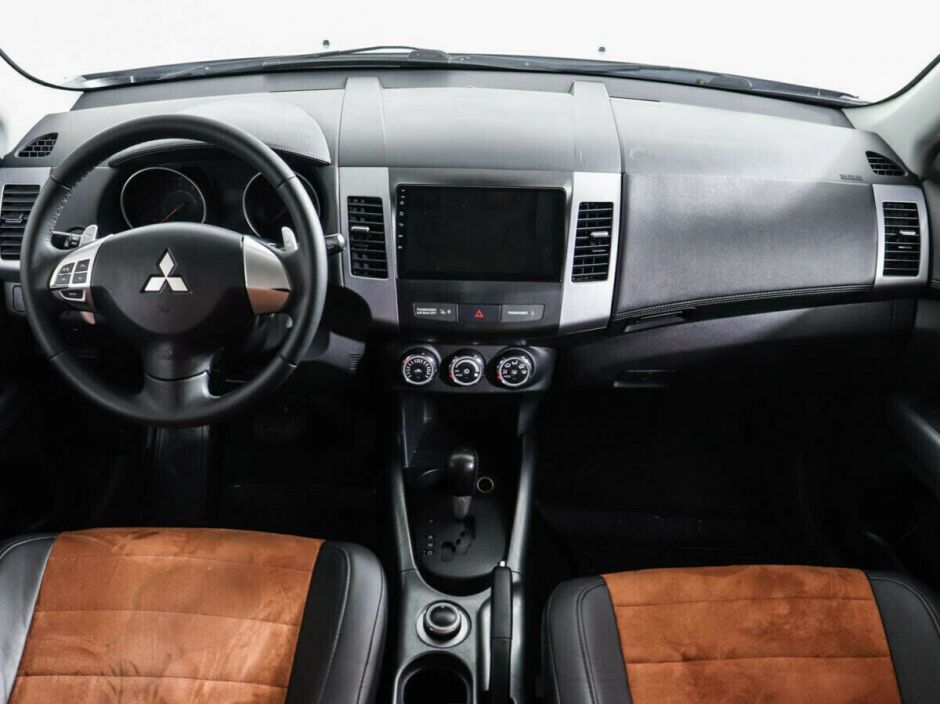 Mitsubishi Outlander 2.4 CVT, 2011, 145 000 км фото 9