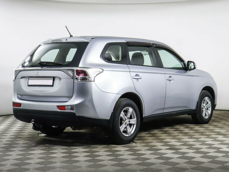 Mitsubishi Outlander 2.0 CVT, 2012, 134 000 км фото 3