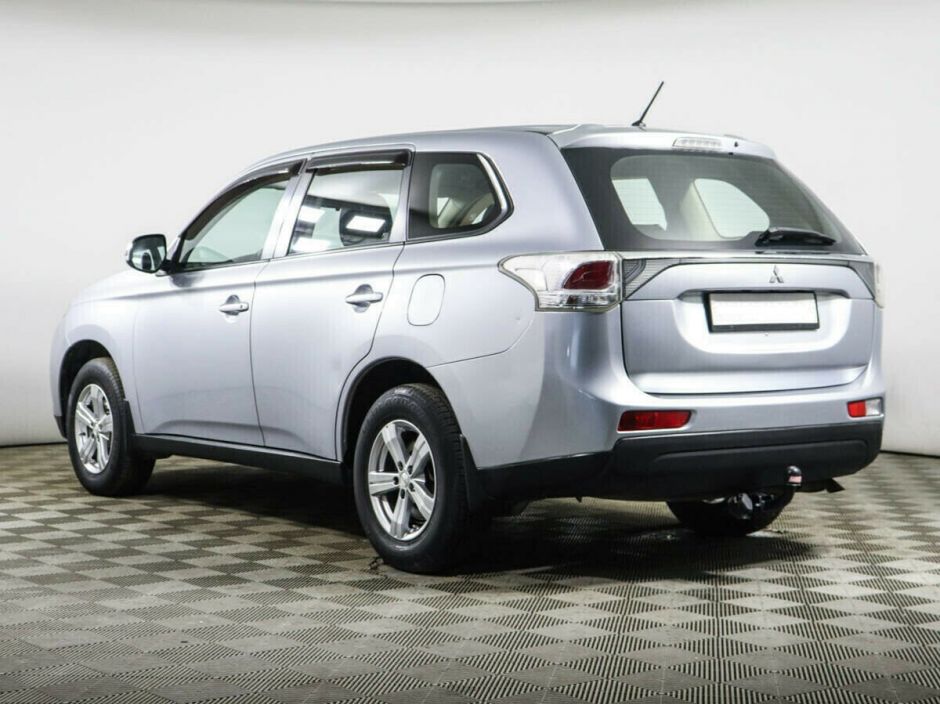 Mitsubishi Outlander 2.0 CVT, 2012, 134 000 км фото 4