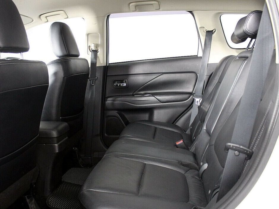 Mitsubishi Outlander 2.4 CVT, 2013, 131 000 км фото 6