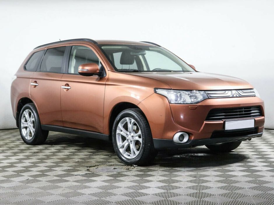 Mitsubishi Outlander 2.4 CVT, 2012, 140 000 км фото 2