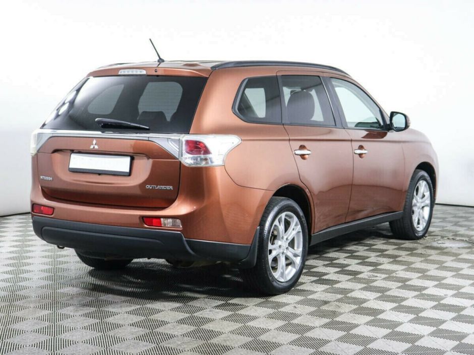 Mitsubishi Outlander 2.4 CVT, 2012, 140 000 км фото 3