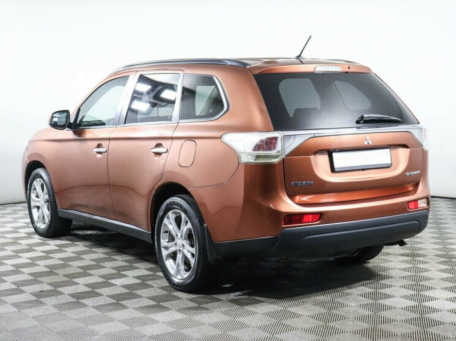 Mitsubishi Outlander 2.4 CVT, 2012, 140 000 км фото 4