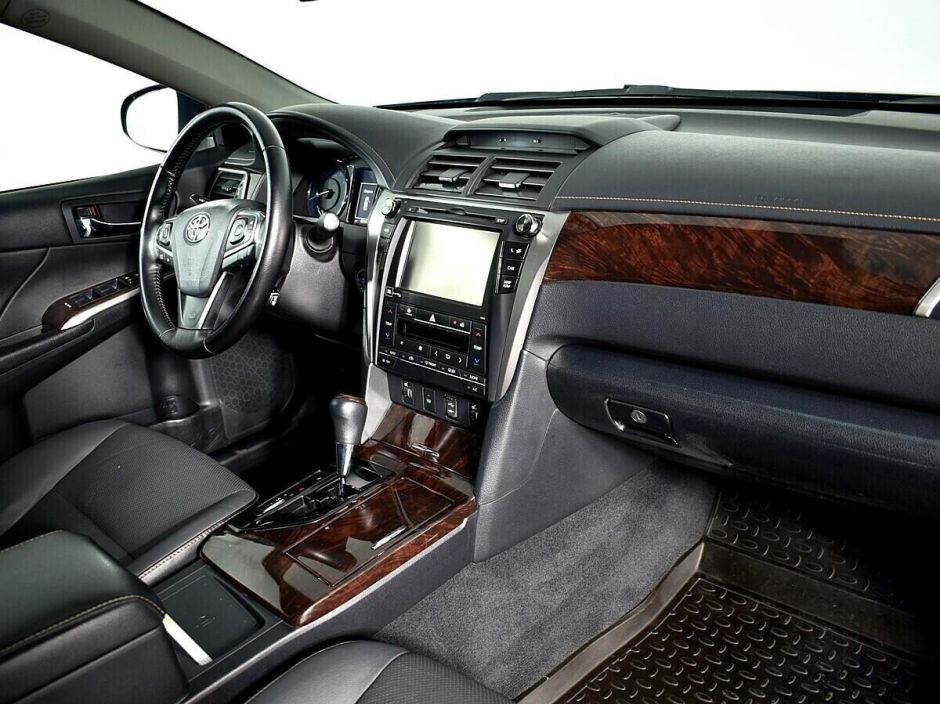 Toyota Camry 2.5 АКПП, 2015, 95 000 км фото 8