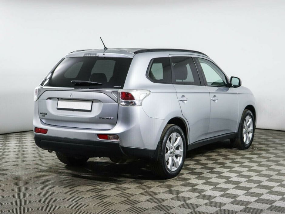 Mitsubishi Outlander 2.0 CVT, 2013, 122 000 км фото 4