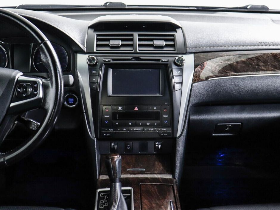 Toyota Camry 2.5 АКПП, 2015, 100 000 км фото 6
